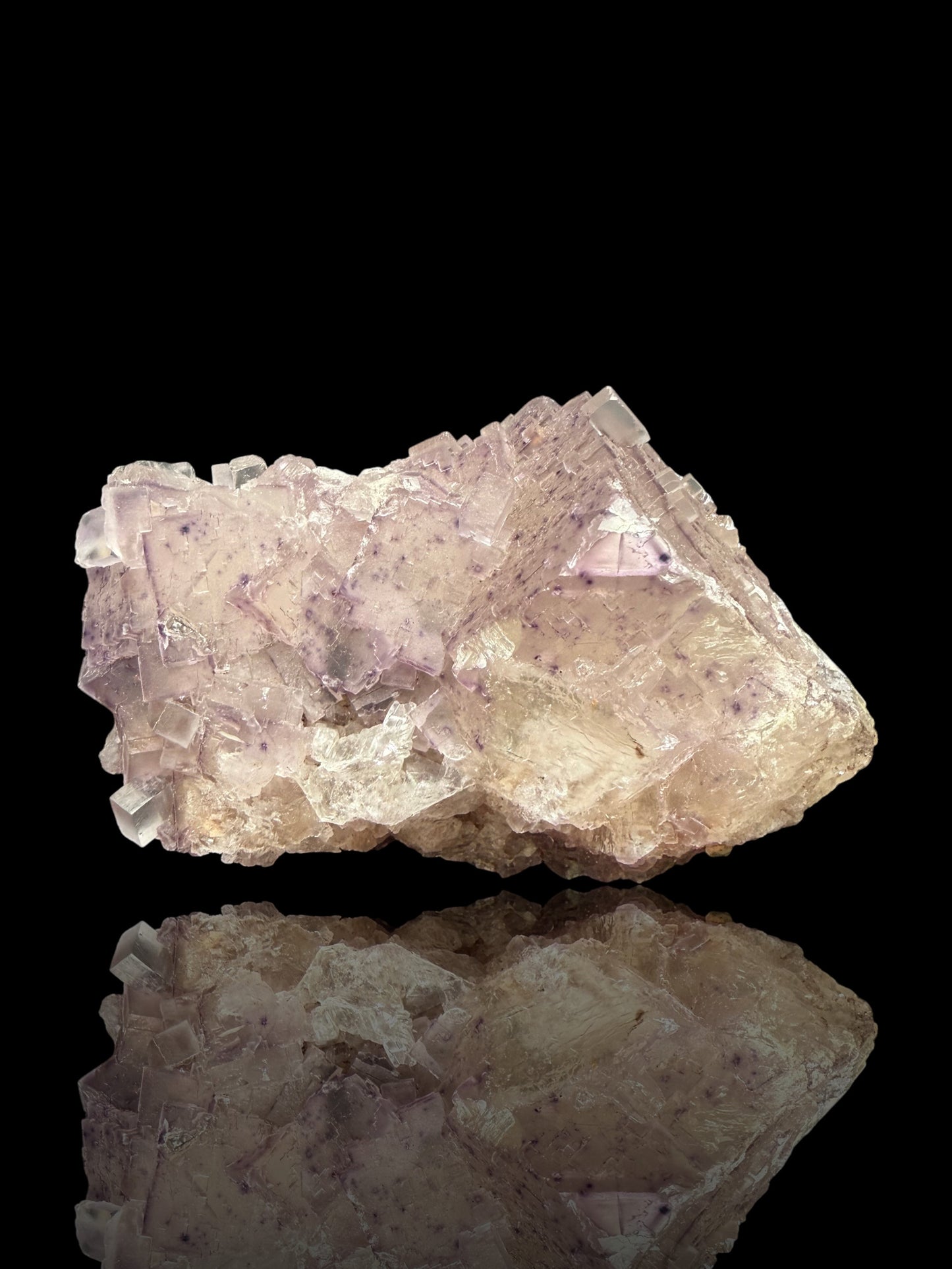 Fluorite - Cave-in-Rock, Hardin County, Illinois, USA