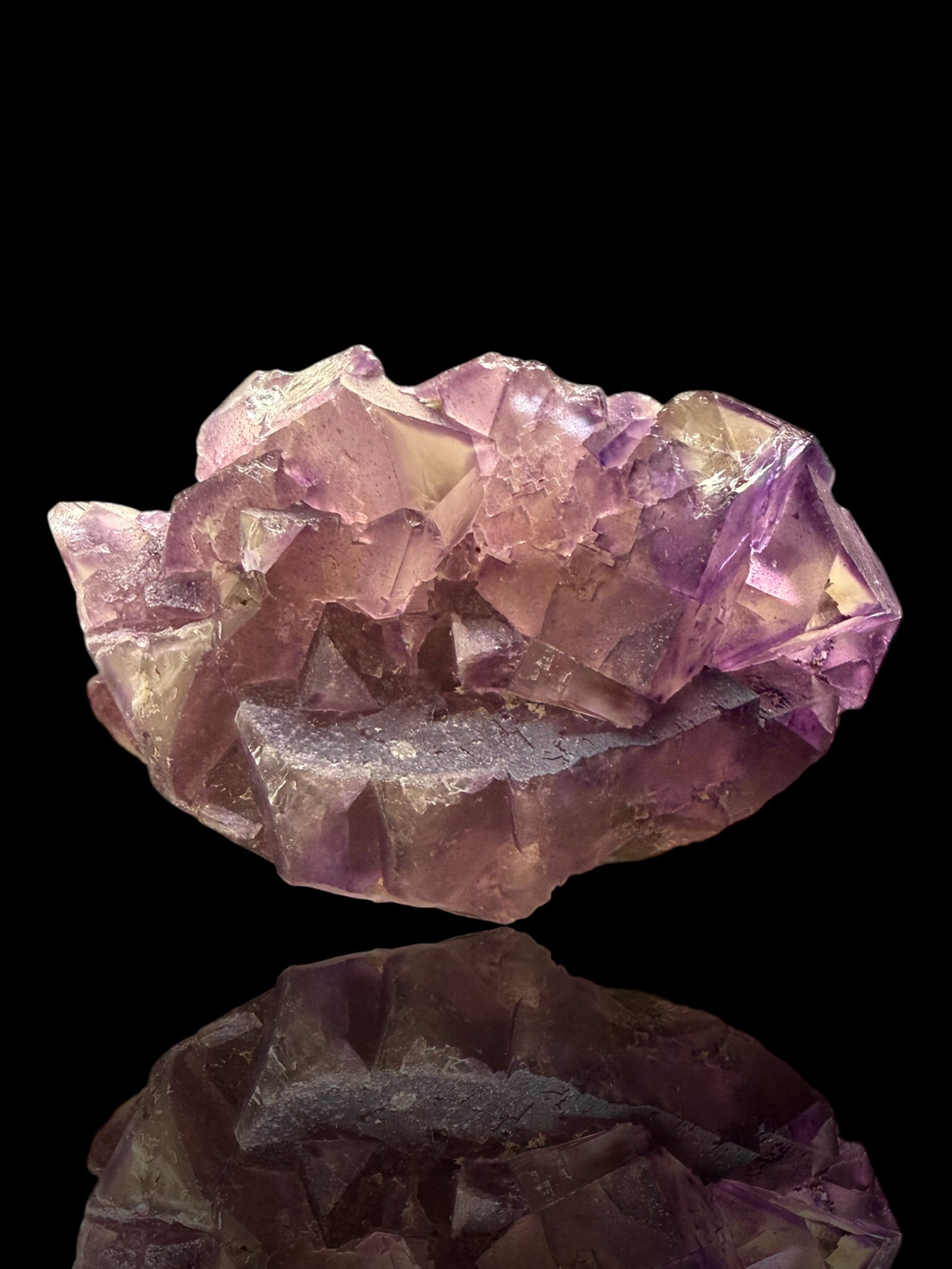 Fluorite - Cave-in-Rock, Hardin County, Illinois, USA