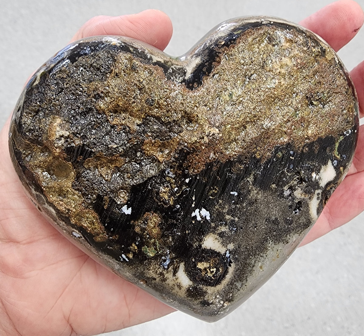 Amethyst Druzy Heart - 4.3 inches