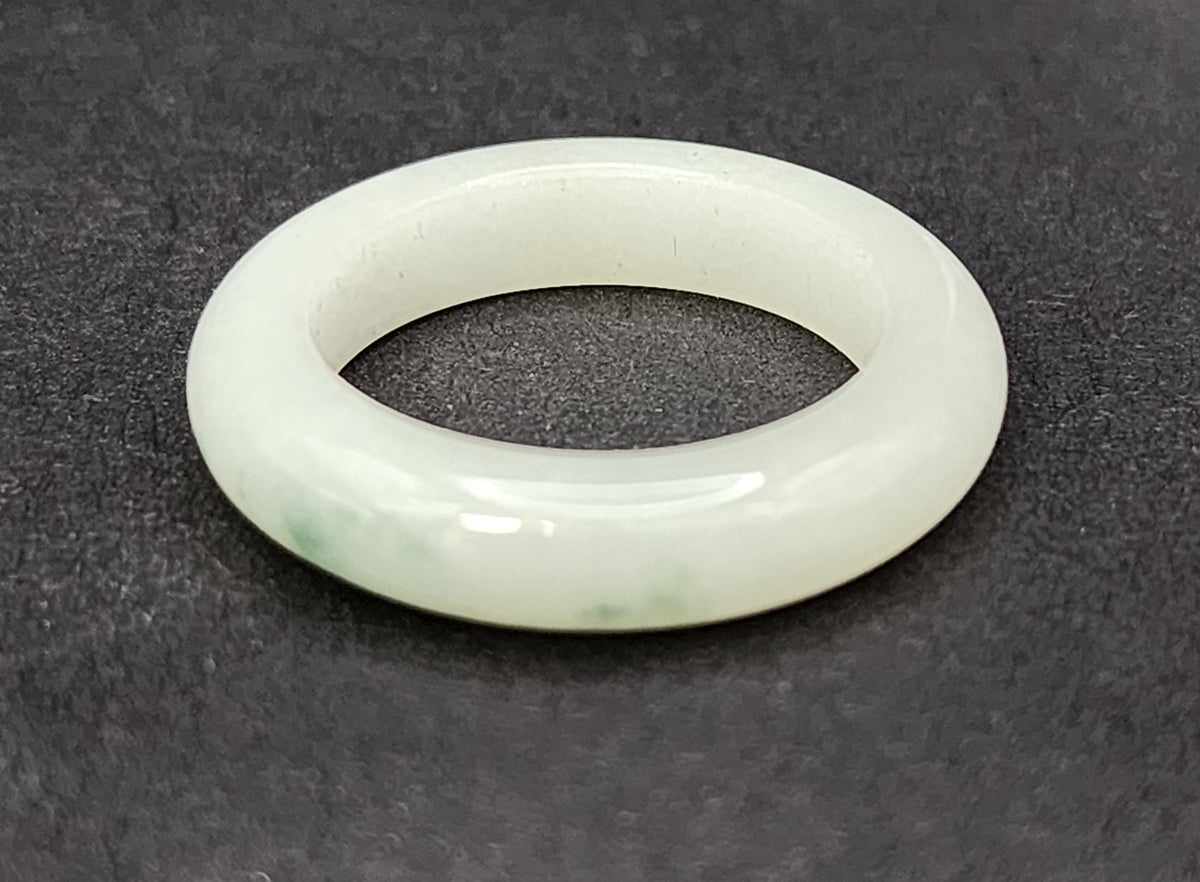 Burmese Jade Band Ring – 5mm Wide – Size 7.5