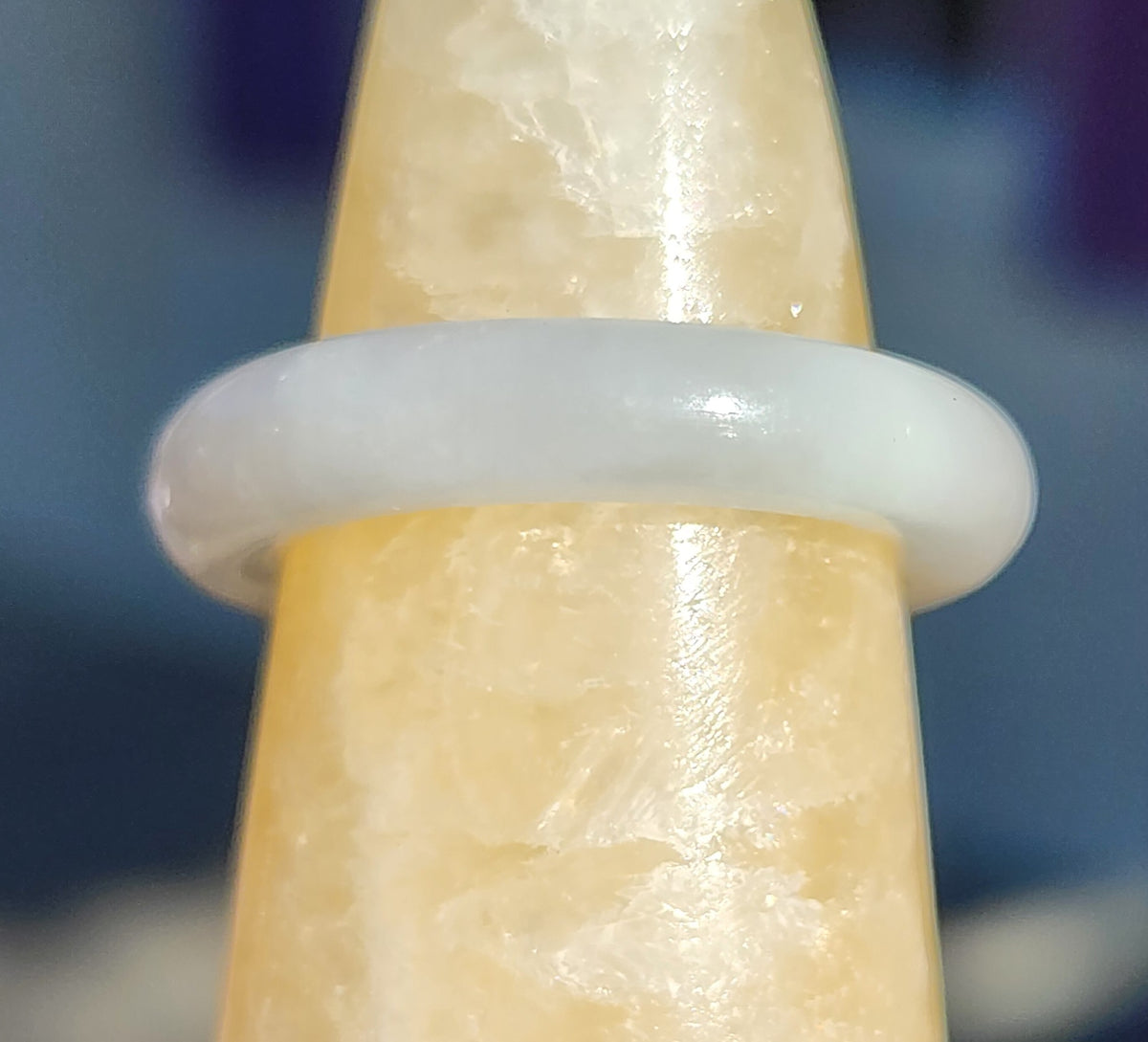 Burmese Jade Band Ring – 4.0mm Wide – Size 6.25