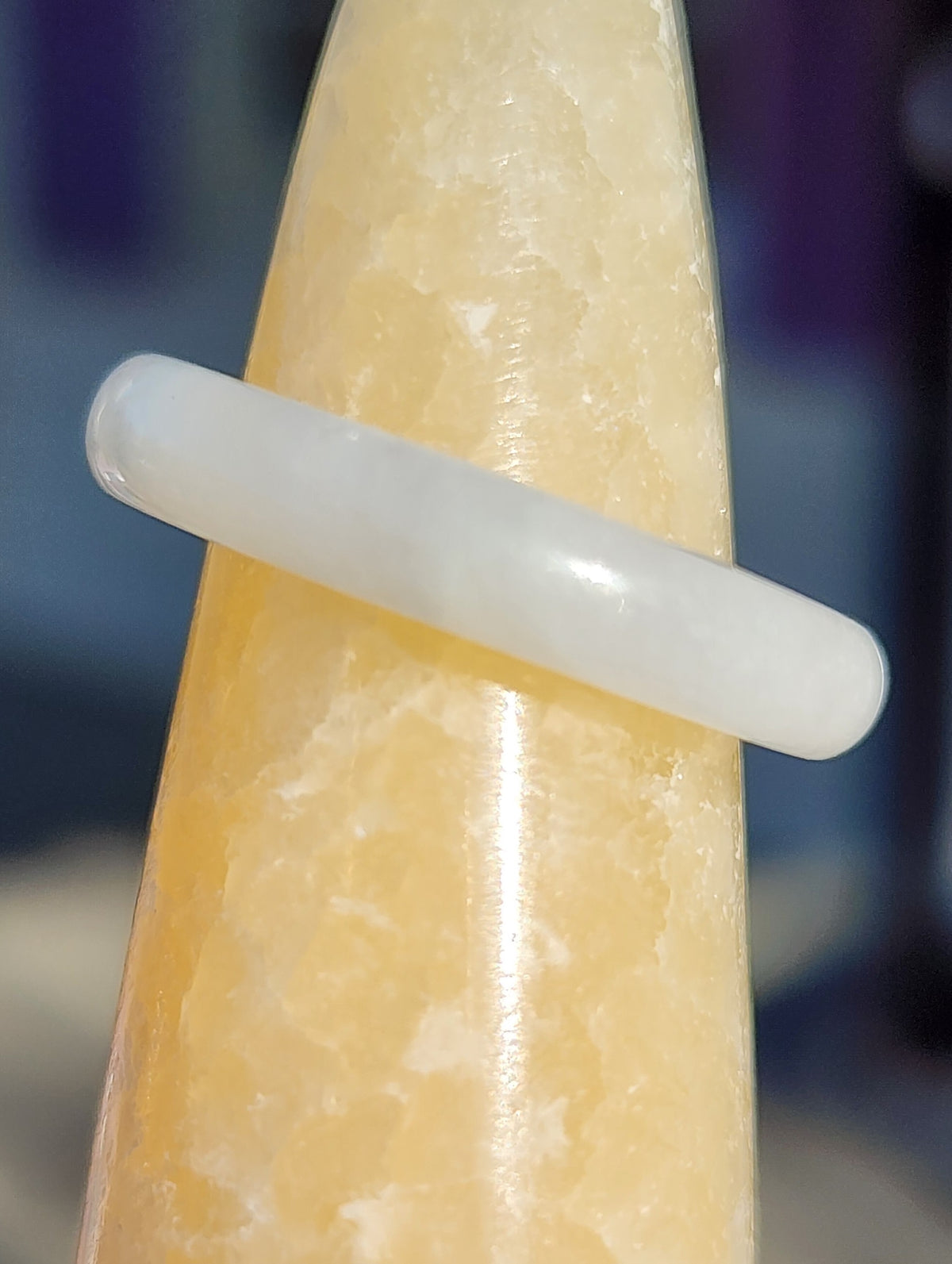 Burmese Jade Band Ring – 4.0mm Wide – Size 6.25