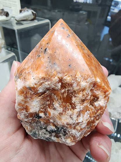 Sunstone Point