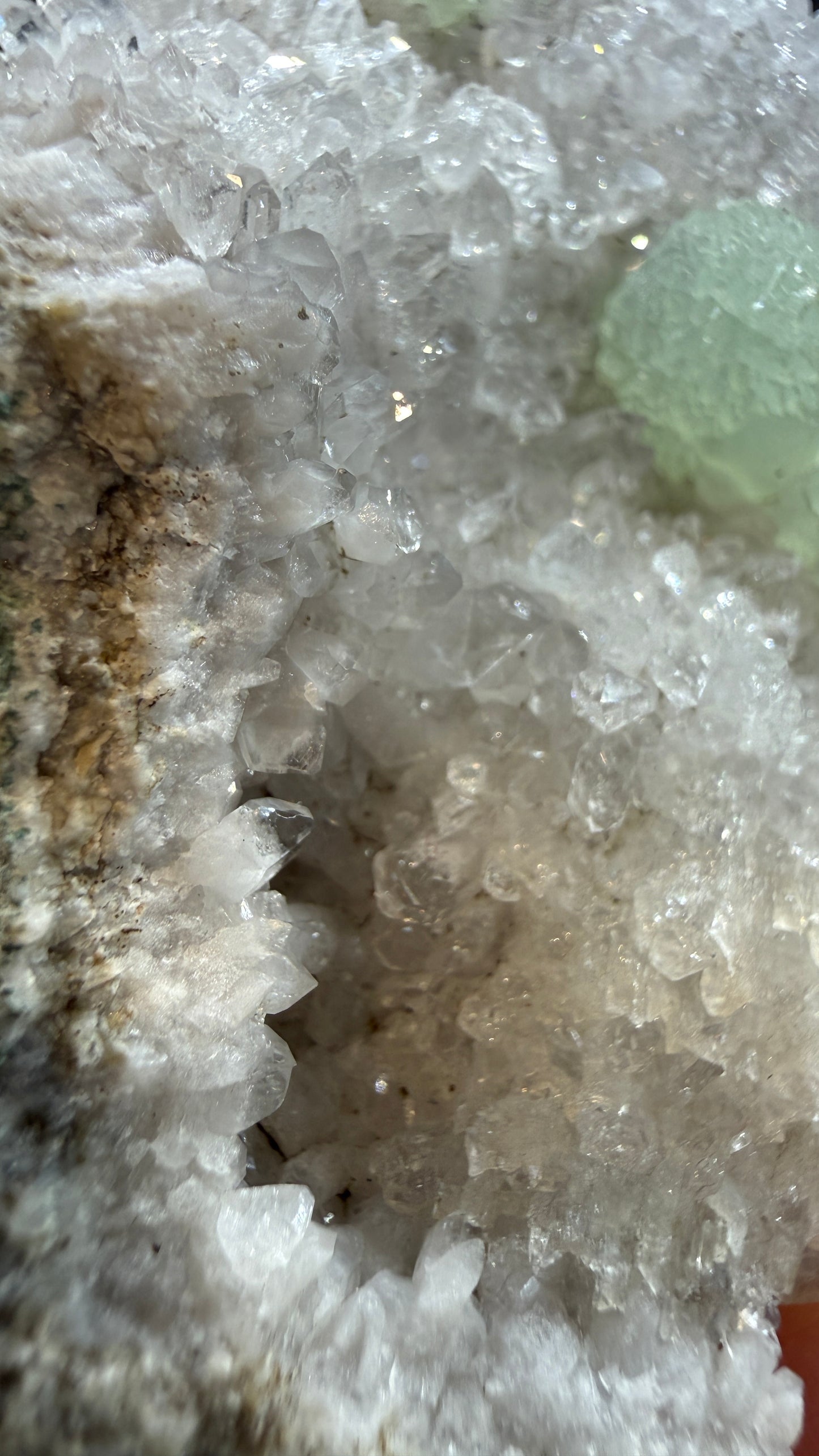 Prehnite, Quartz- Upper New Street Quarry, Paterson, Passaic County, New Jersey, USA