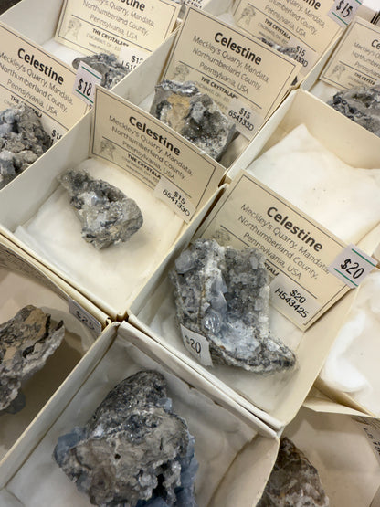 Celestine- Meckley's Quarry, Pennsylvania, USA- RANDOM PICK