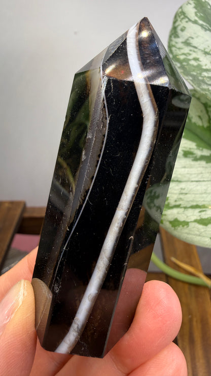 Onyx Tower- 3.0 inches tall