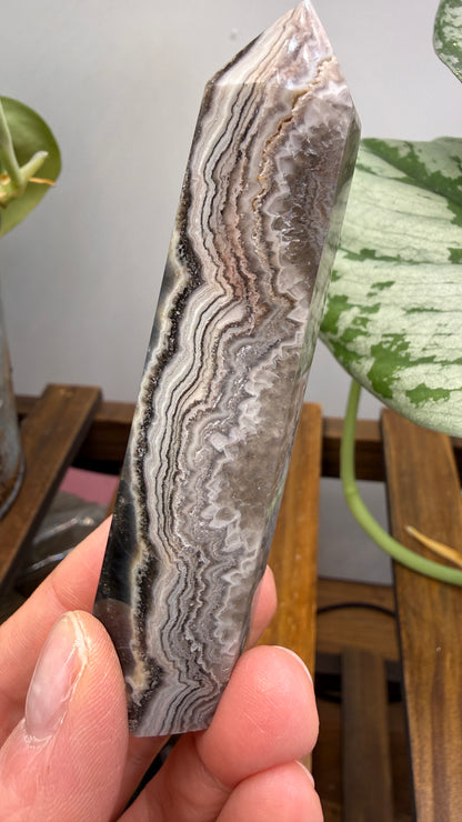 Black Agate Tower/Point- 3.7 inches