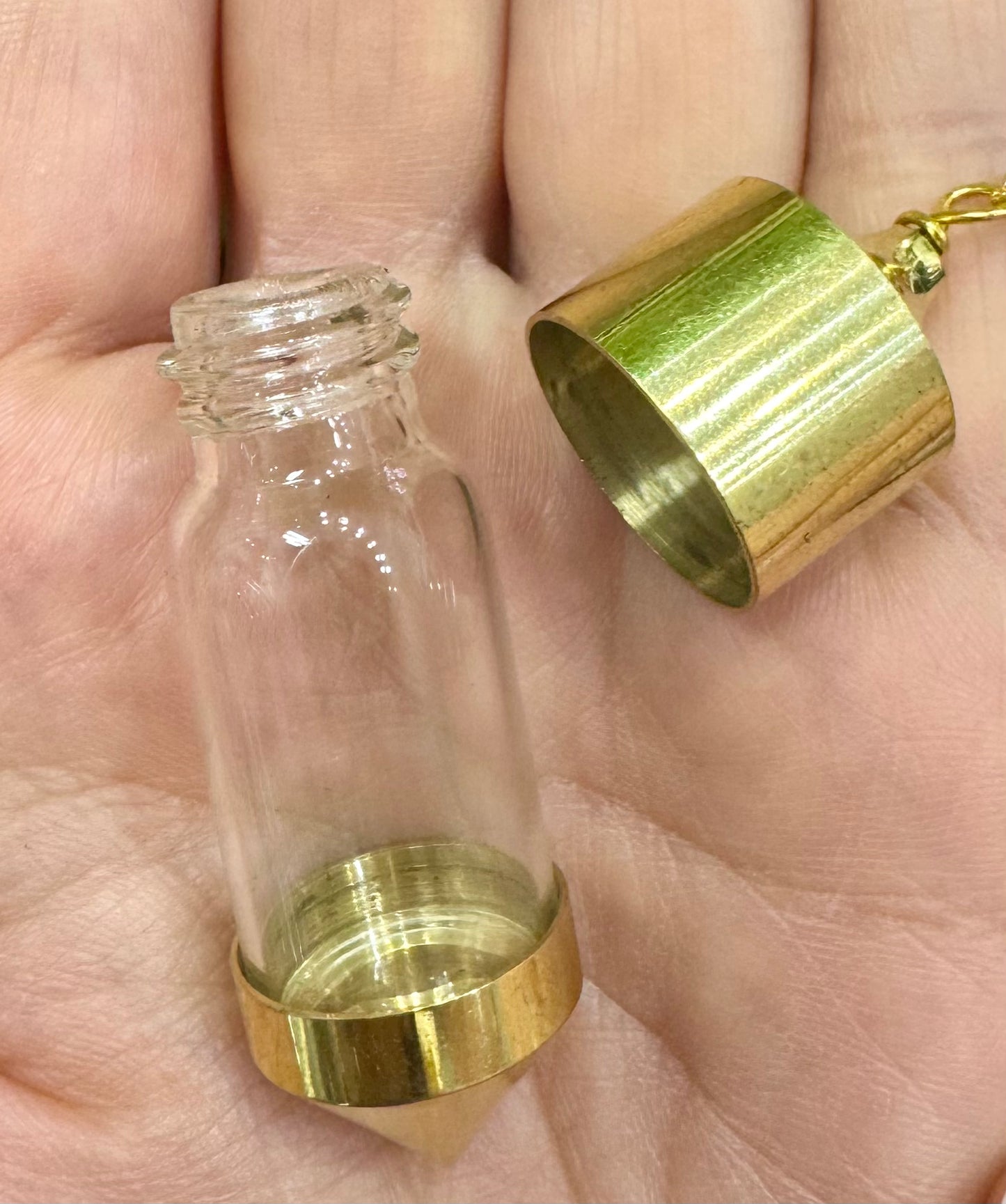 Pendulum Clear Vial- 7 Inch Chain