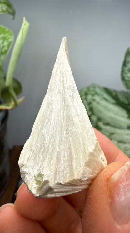 Pectolite- Paterson, Passaic County, New Jersey, USA