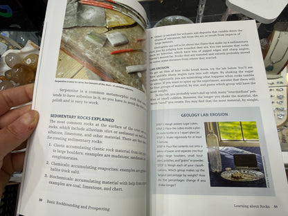 Basic Rockhounding & Prospecting by Garret Romaine