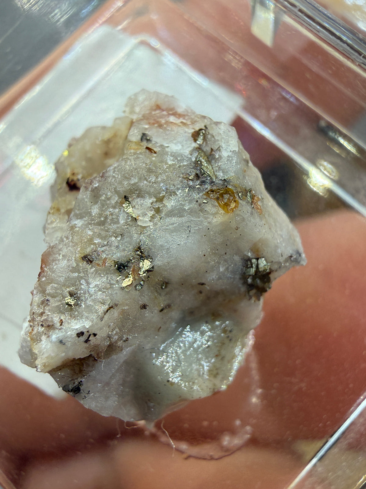 Native Gold in Quartz- La Choya Mine, Sonoyta,  Plutarco Elías Calles , Sonora, Mexico