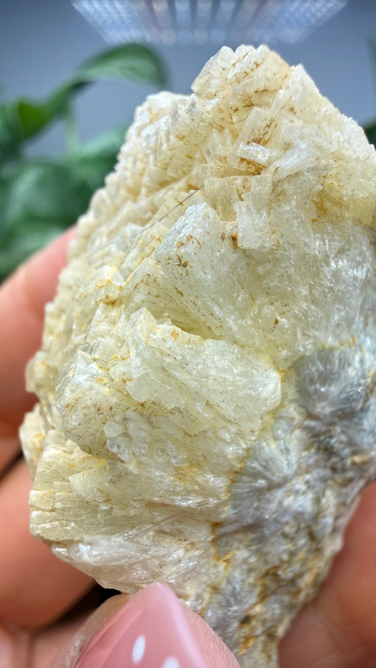 Prehnite- Imilchil, Midelt Province, Drâa-Tafilalet Region, Morocco