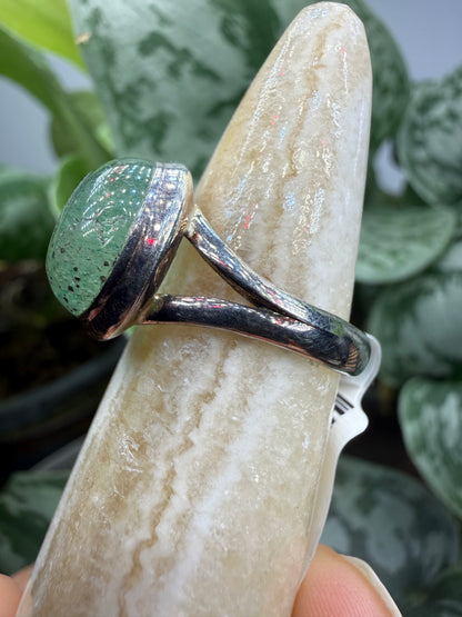 Green Tanzurine® Cabochon Split Shank Ring- Sz. 7 Sterling Silver