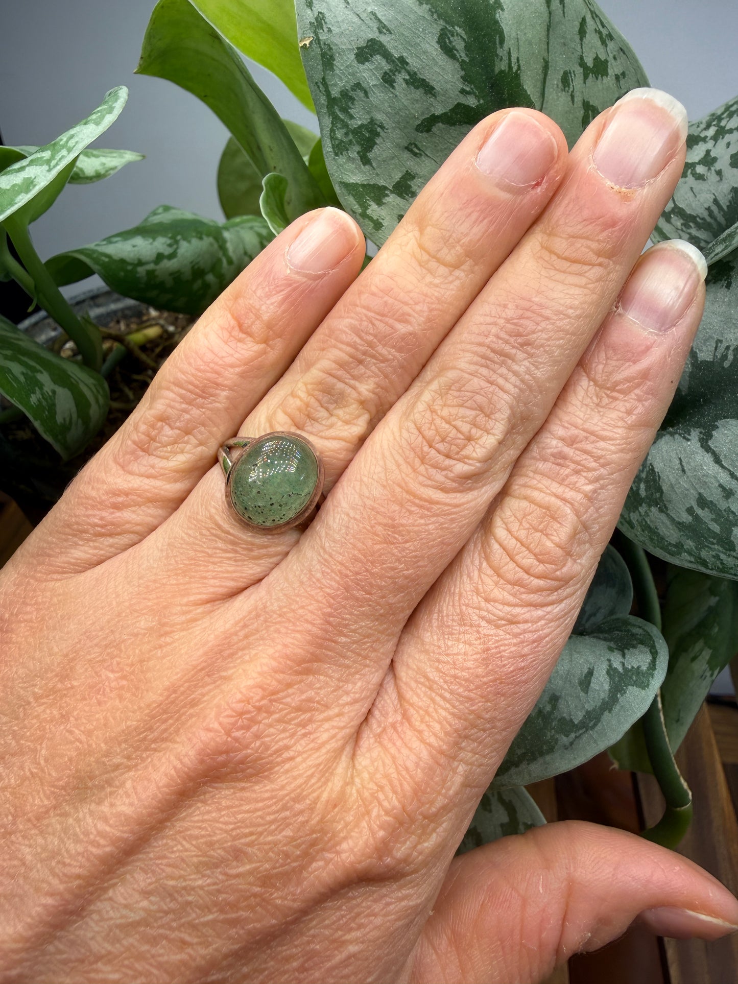 Green Tanzurine® Cabochon Split Shank Ring- Sz. 7 Sterling Silver