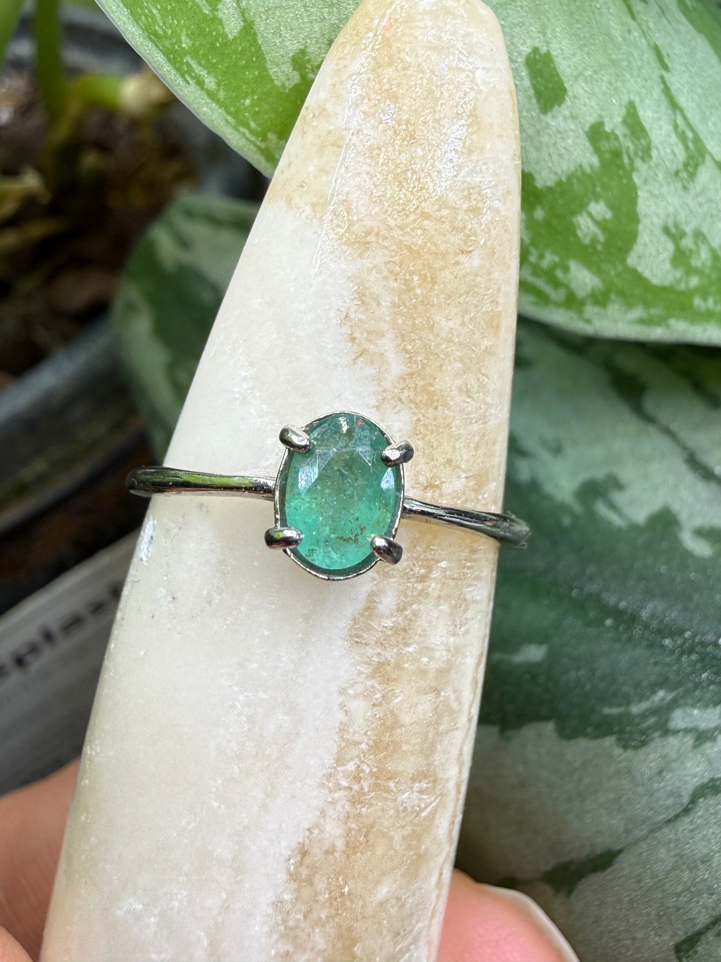 Faceted Emerald Adjustable Ring – .925 Sterling Silver