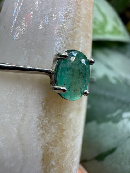 Faceted Emerald Adjustable Ring – .925 Sterling Silver