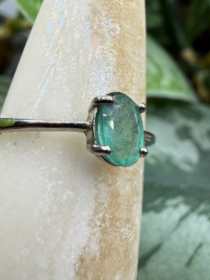 Faceted Emerald Adjustable Ring – .925 Sterling Silver