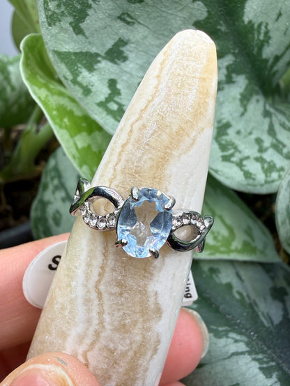 Faceted Blue Topaz Ring Size 7 in 316L Stainless Steel- 8x10mm Oval Gemstone
