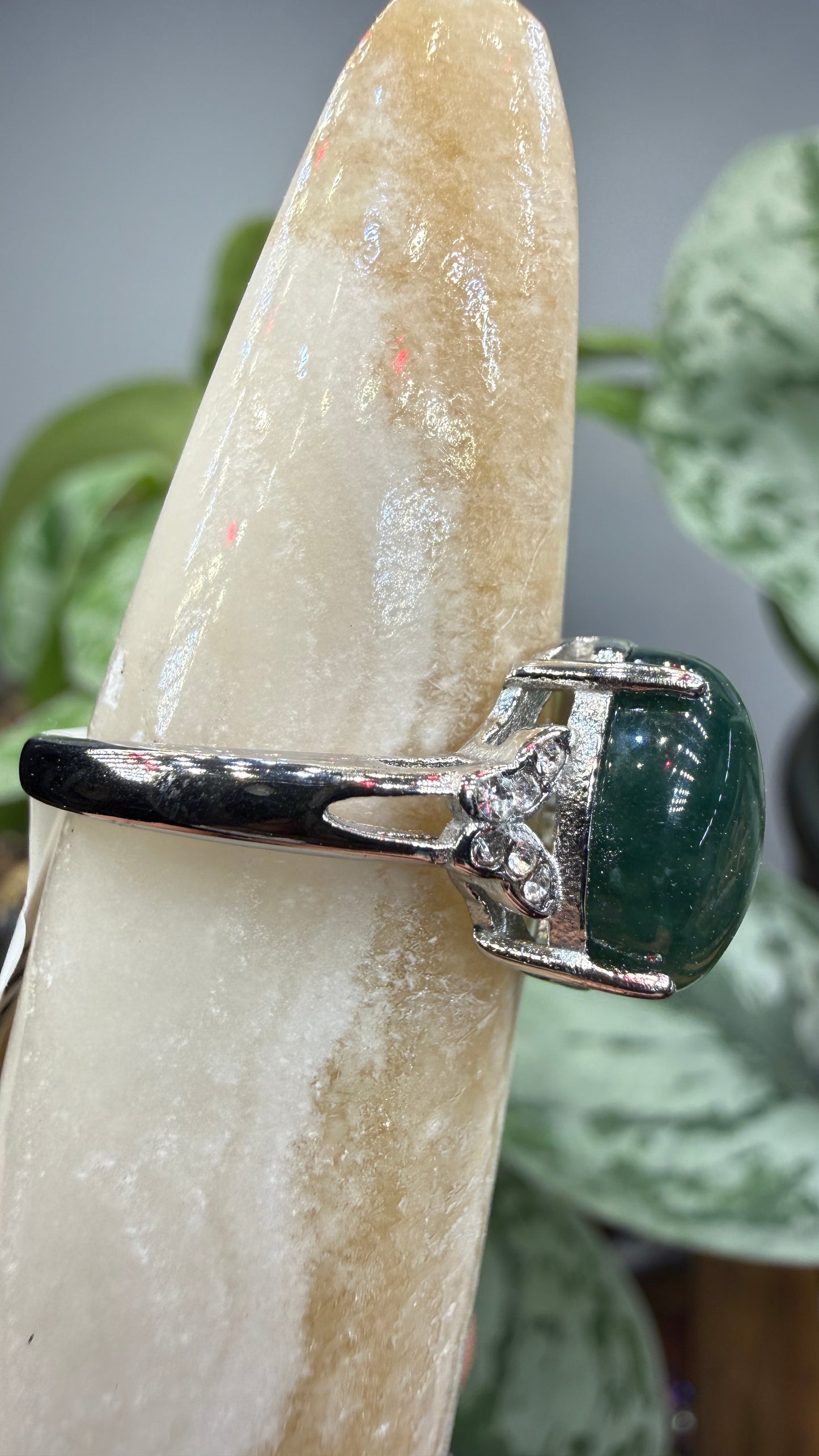 Natural Moss Agate Cabochon Ring Size 8 in 316L Stainless Steel- 10x12mm Oval Gemstone