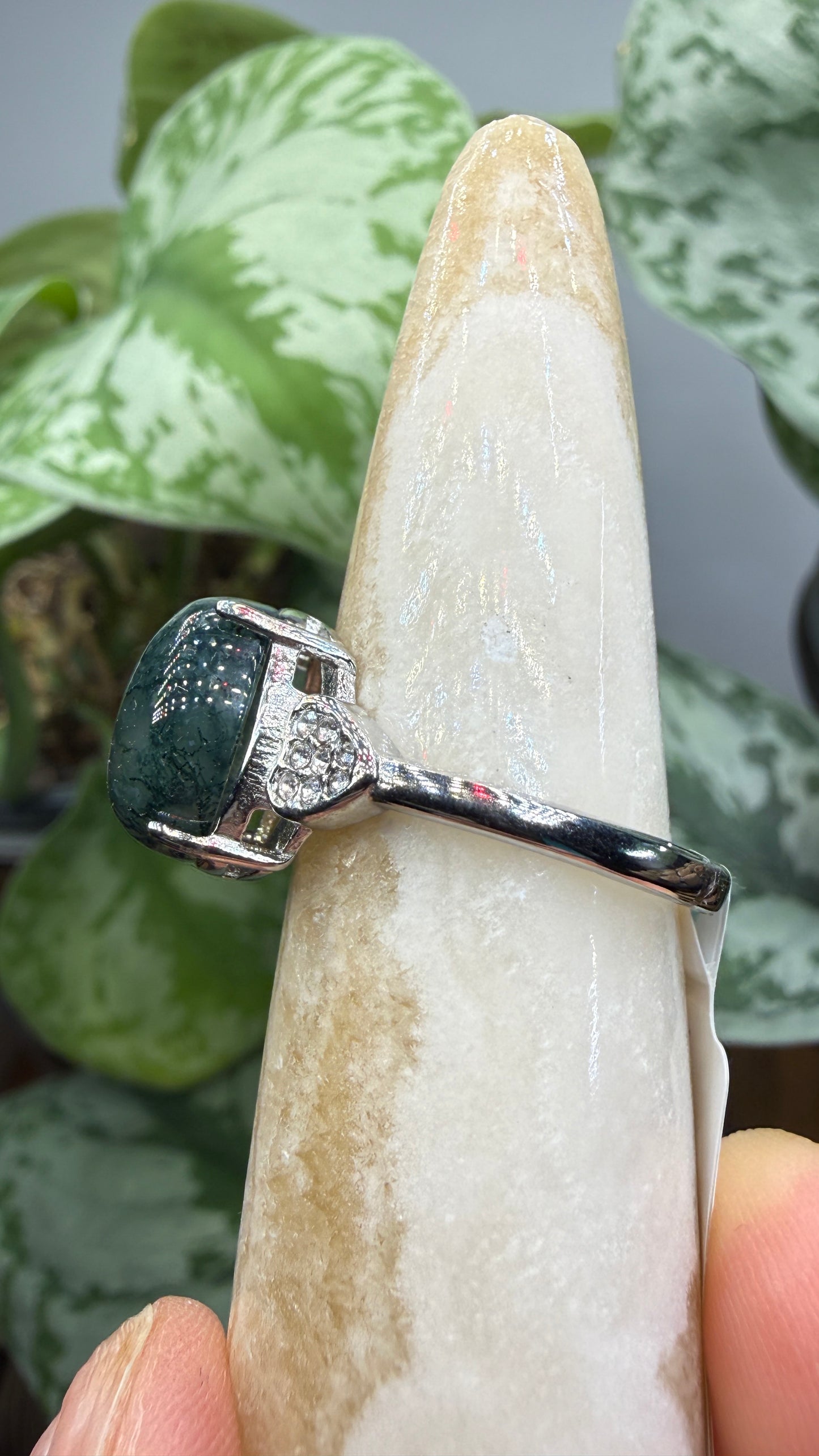 Natural Moss Agate Cabochon Ring Size 9 in 316L Stainless Steel- 10x12mm Oval Gemstone