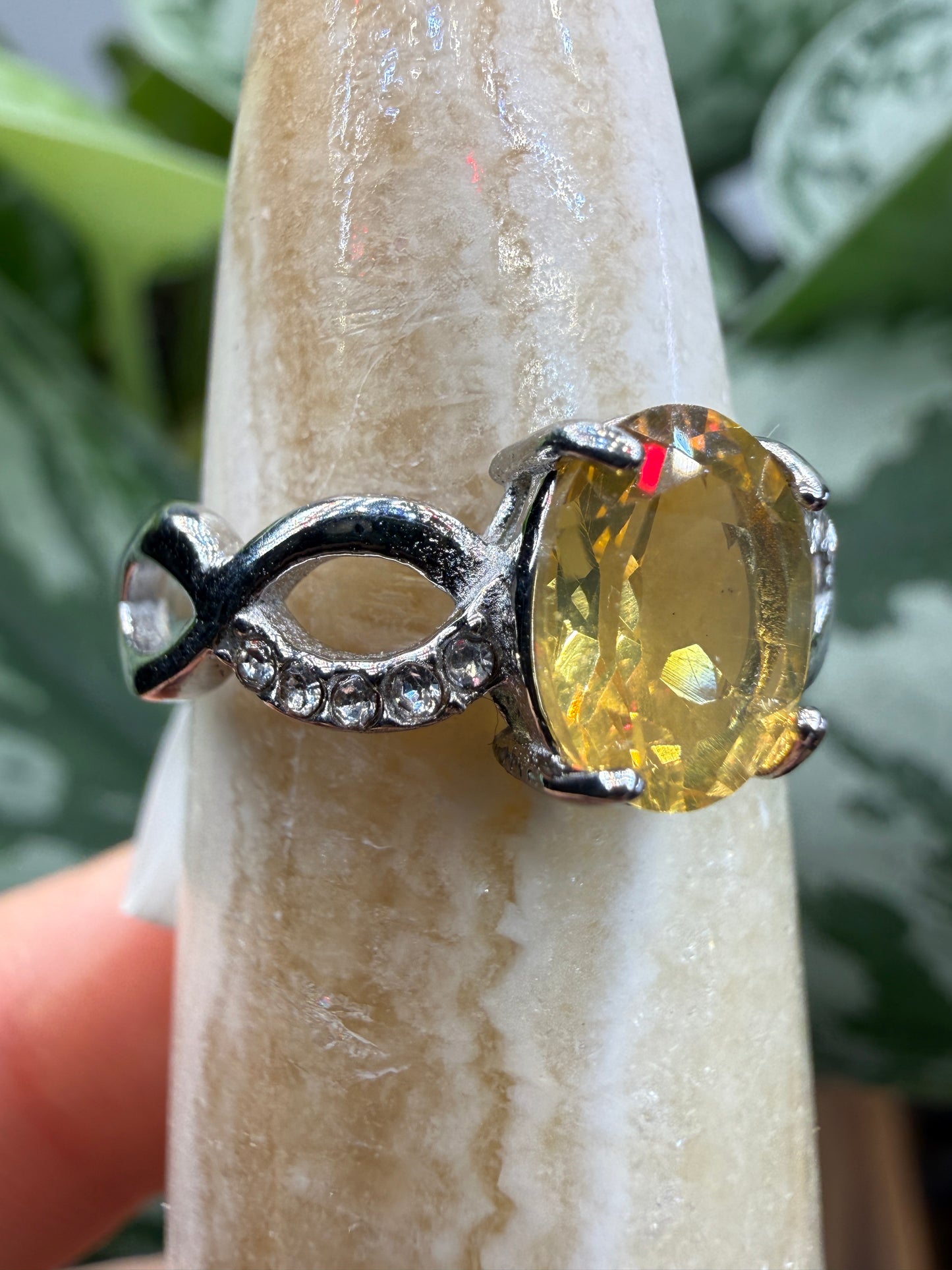 Faceted Citrine Ring Size 7 in 316L Stainless Steel- 6x8mm Oval Gemstone