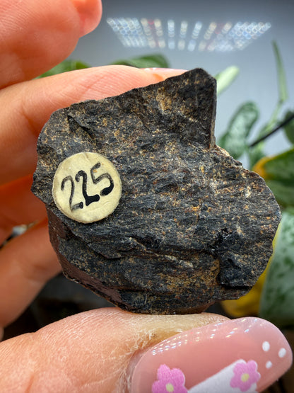 Allanite (Allanite Group)- Mojave County, Arizona, USA