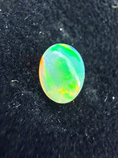 Natural Welo Opal Cabochon 8x6x4mm, 1ct- Full Spectrum Broadflash Crystal Opal