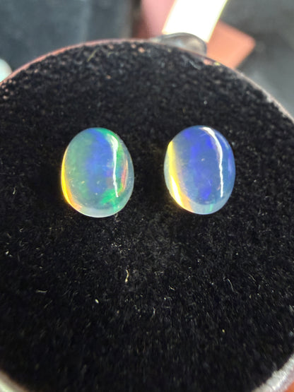 MATCHED PAIR! Natural Welo Opal Cabochon 8x6x4mm, 1.8ct total- Broadflash, directional flash