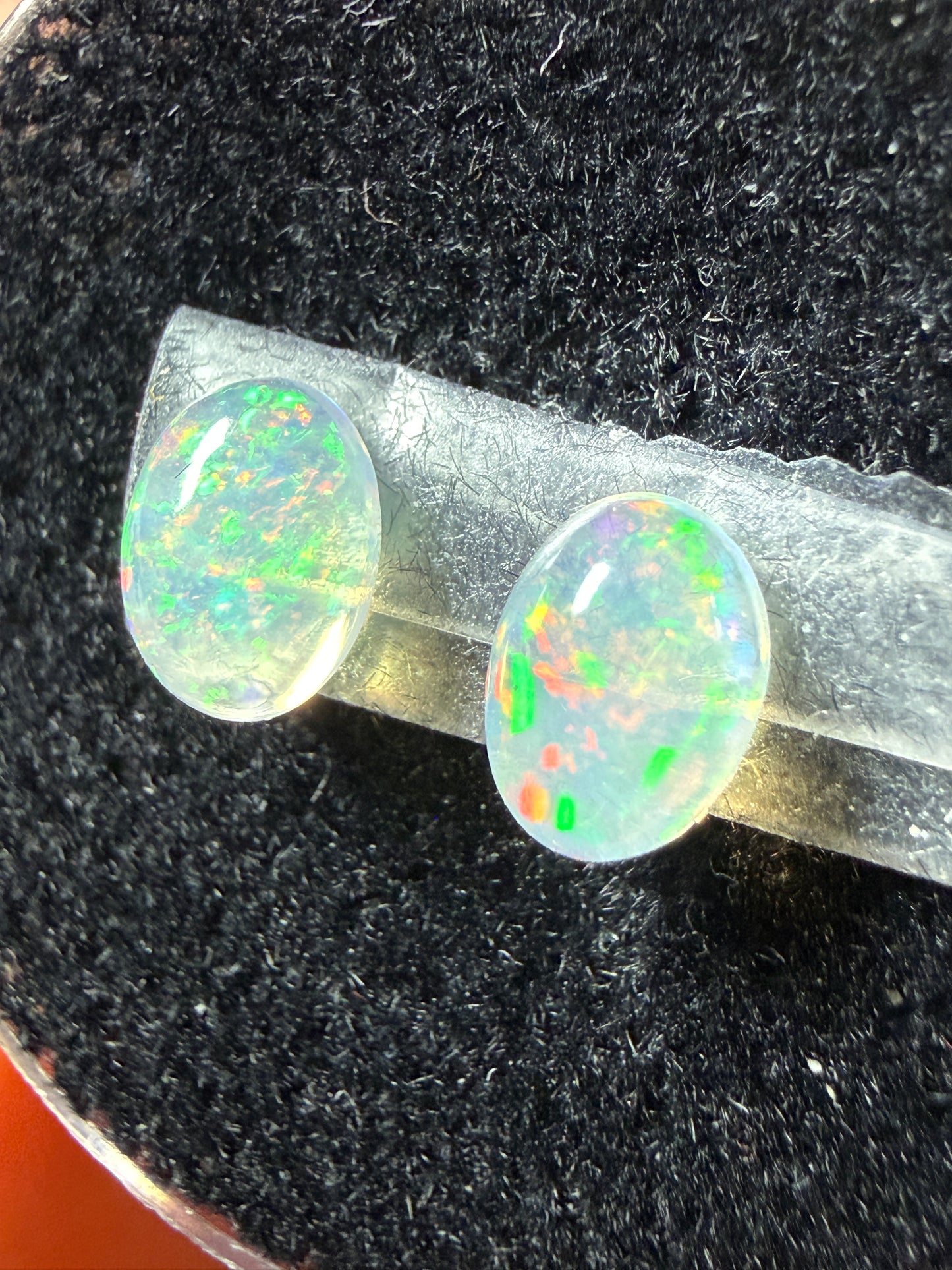 WOW-MATCHED PAIR! Natural Welo Opal Cabochon 7x5x3mm, 1.2ct total- Mosaic, floral broadflash