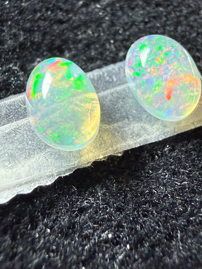 WOW-MATCHED PAIR! Natural Welo Opal Cabochon 7x5x3mm, 1.2ct total- Mosaic, floral broadflash