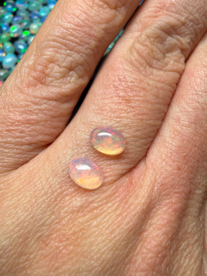 WOW-MATCHED PAIR! Natural Welo Opal Cabochon 7x5x3mm, 1.2ct total- Mosaic, floral broadflash