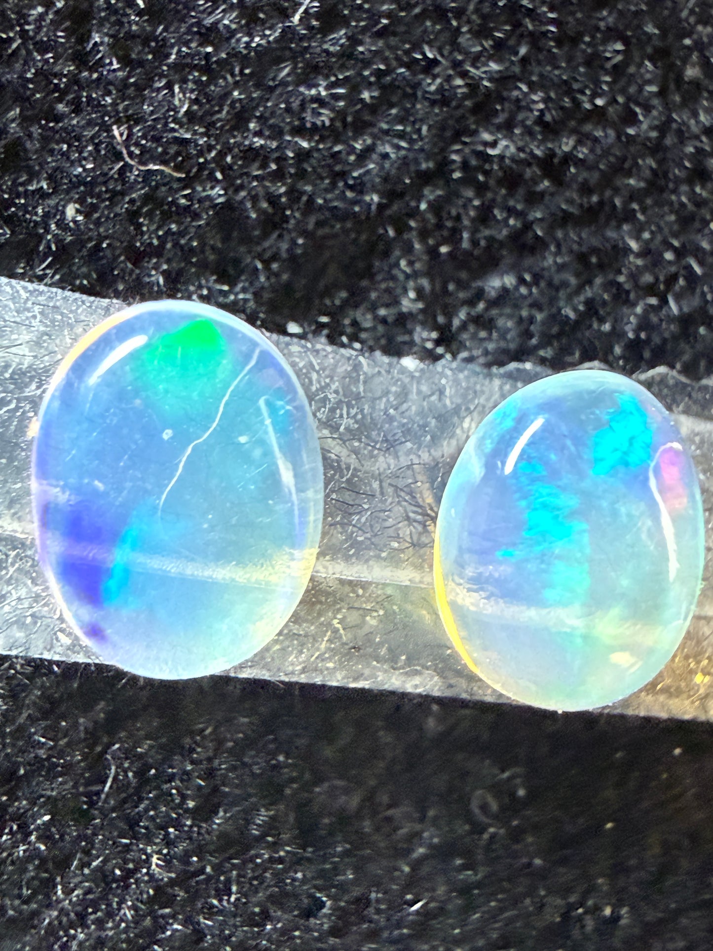 Matched Pair Natural Welo Opal Cabochon 7x5x2.5mm, 0.975ct total- Broadflash