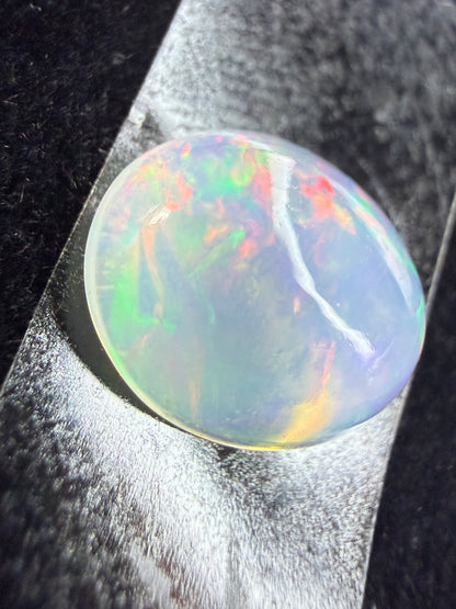 Natural Welo Opal Cabochon 11x9x5mm, 2.195ct- Broadflash, straw, reds!