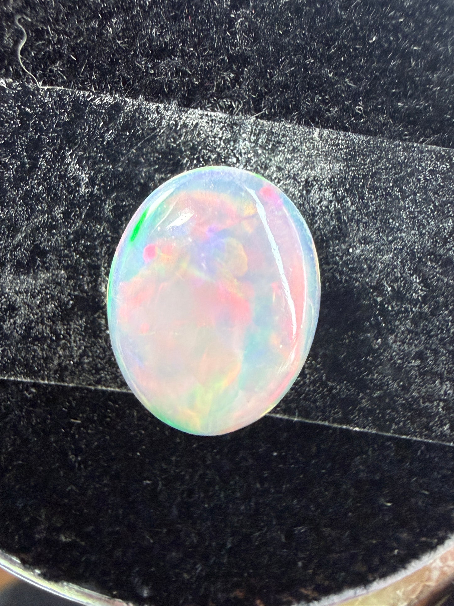 Natural Welo Opal Cabochon 11x9x4mm, 2.245ct- Broadflash, reds!