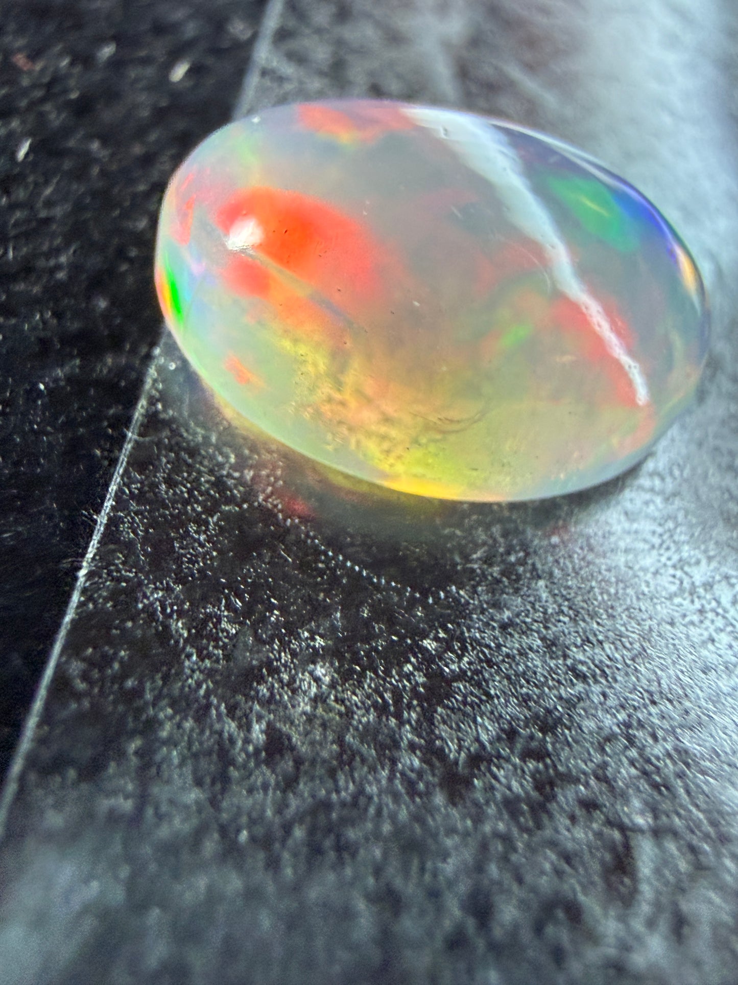 Natural Welo Opal Cabochon 11x9x4mm, 2.245ct- Broadflash, reds!