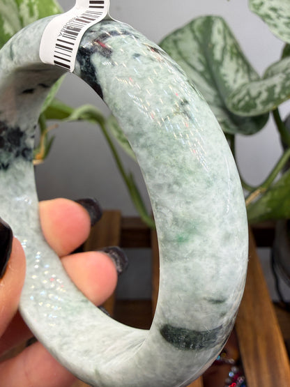 Burmese Jade Bangle – 14mm Wide – 63mm Diameter (Medium Plus)