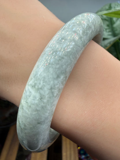 Burmese Jade Bangle – 14mm Wide – 67mm Diameter (Large)