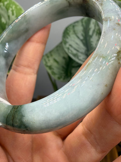 Burmese Jade Bangle – 14mm Wide – 61mm Diameter (Medium)