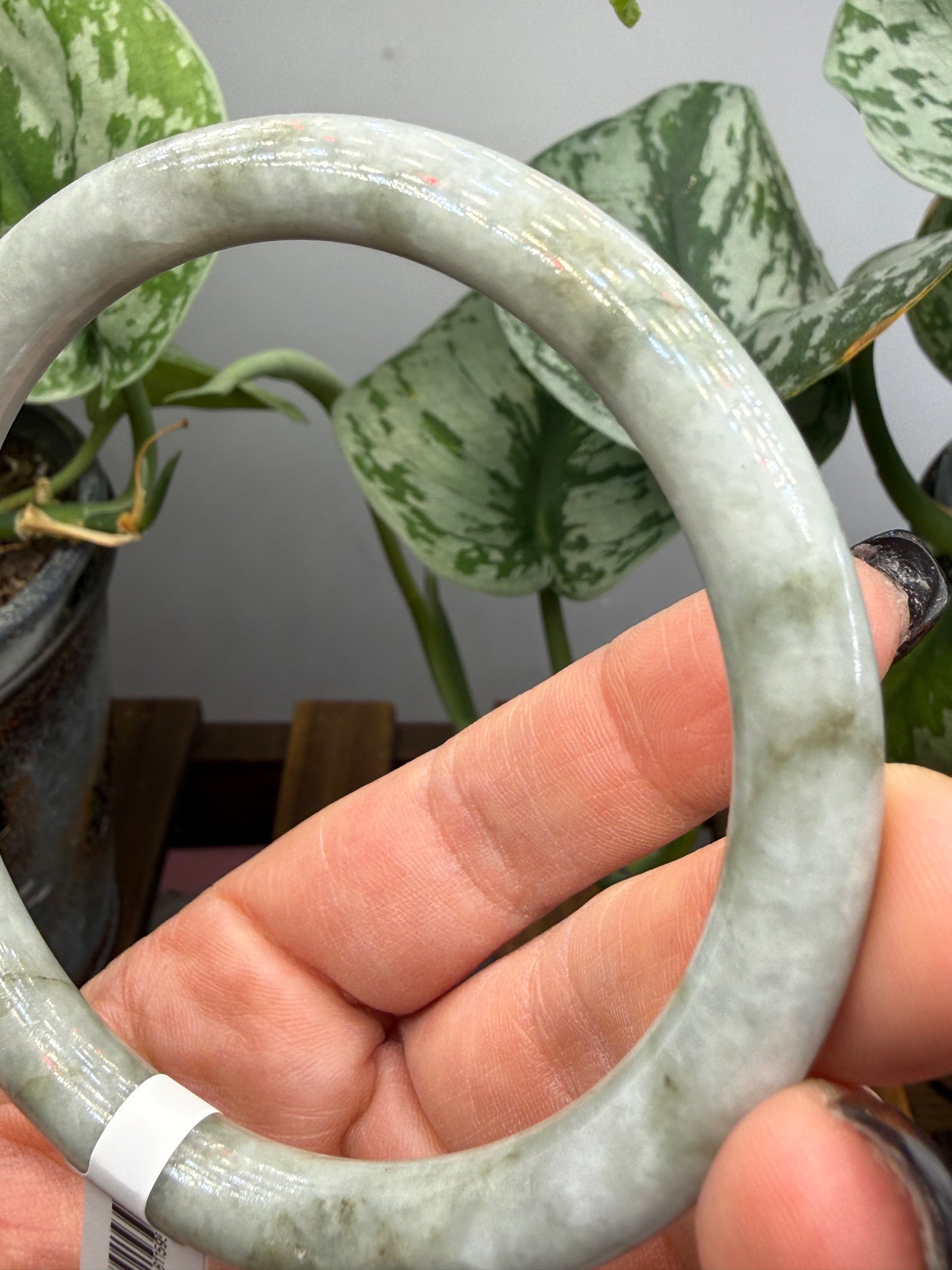 Burmese Jade Bangle – 8mm Wide – 62mm Diameter (Medium/Medium Plus)
