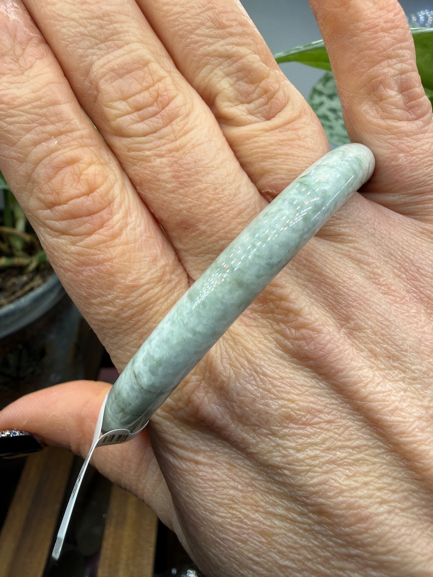 Burmese Jade Bangle – 8mm Wide – 62mm Diameter (Medium/Medium Plus)