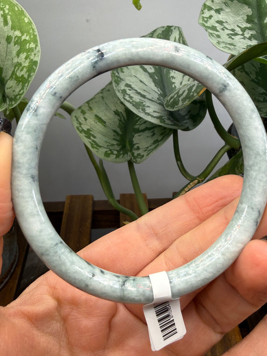 Burmese Jade Bangle – 8mm Wide – 63mm Diameter (Medium Plus)