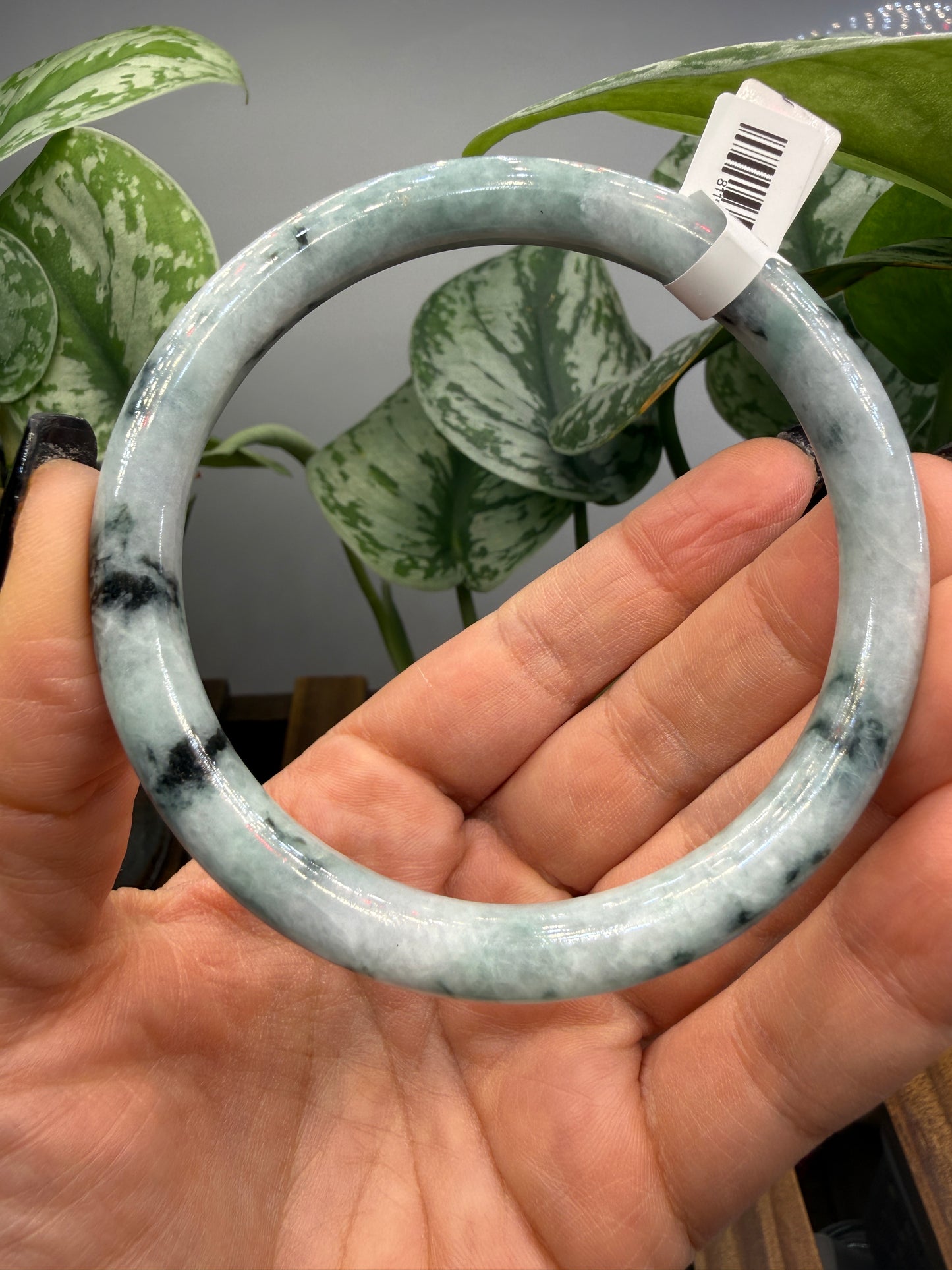 Burmese Jade Bangle – 8mm Wide – 62mm Diameter (Medium/Medium Plus)