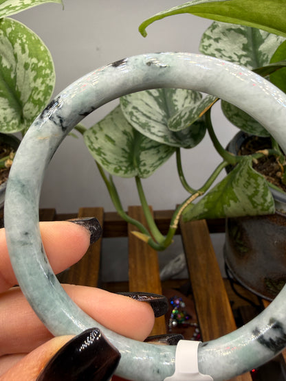 Burmese Jade Bangle – 8mm Wide – 62mm Diameter (Medium/Medium Plus)