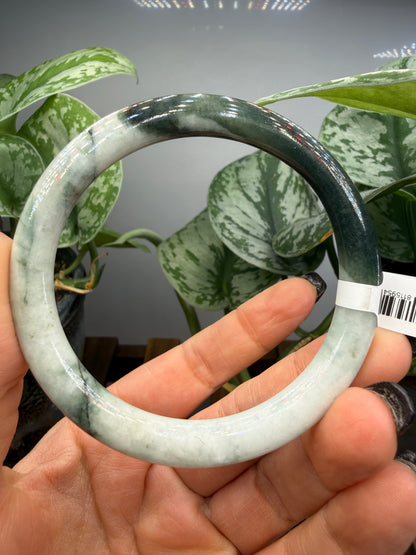 Burmese Jade Bangle – 8mm Wide – 58mm Diameter (Small)