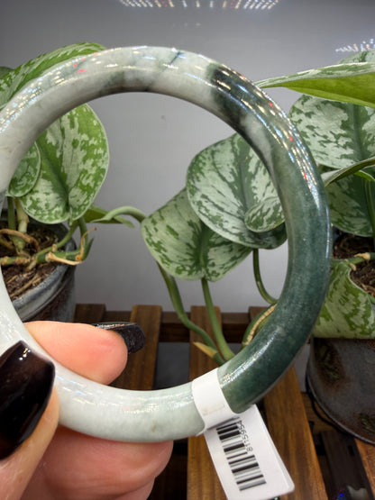 Burmese Jade Bangle – 8mm Wide – 58mm Diameter (Small)
