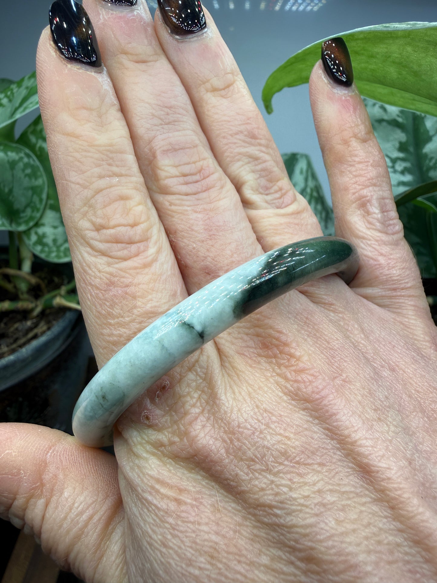 Burmese Jade Bangle – 8mm Wide – 58mm Diameter (Small)