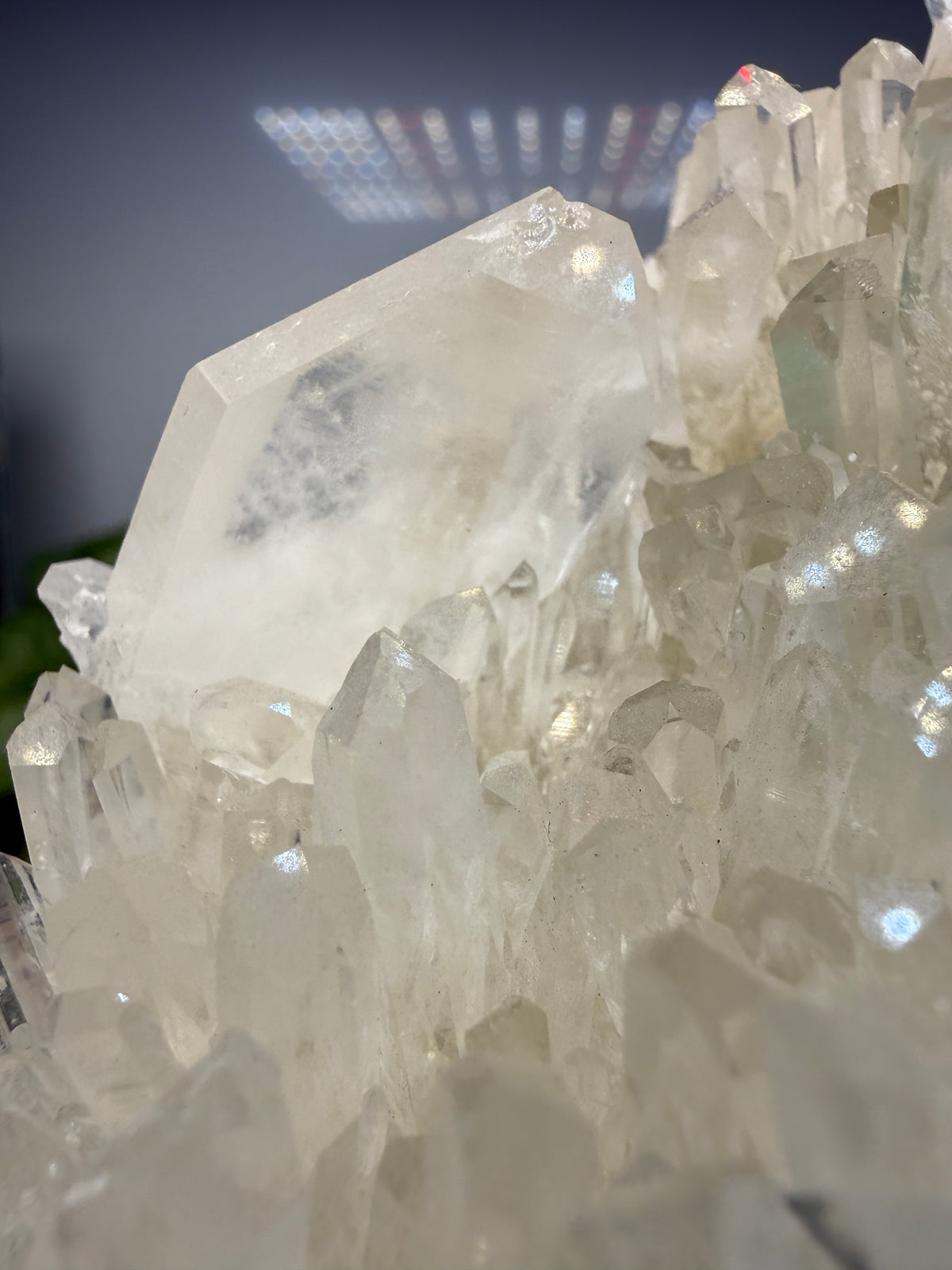 Fluorite on Quartz- Pasto Bueno Mining District, Pampas District, Pallasca Province, Áncash, Peru