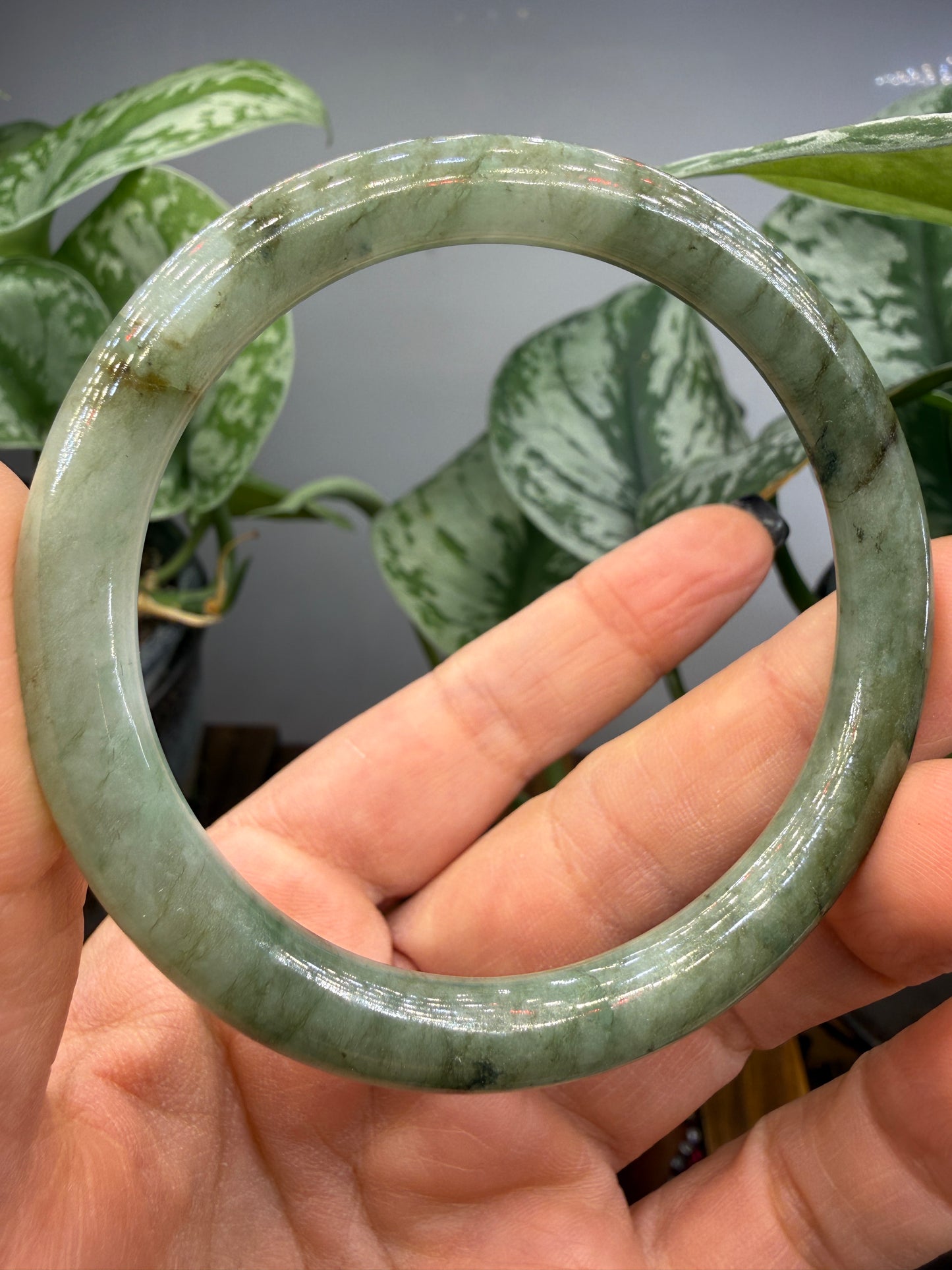 Burmese Jade Bangle – 8mm Wide – 57mm Diameter (Small)