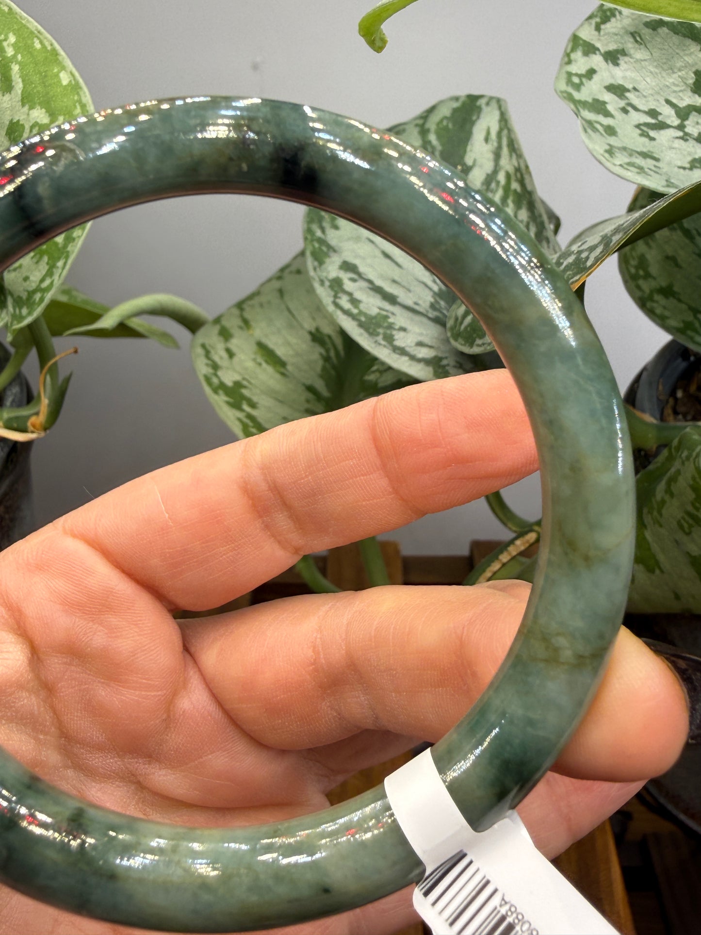 Burmese Jade Bangle – 8mm Wide – 58mm Diameter (Small)