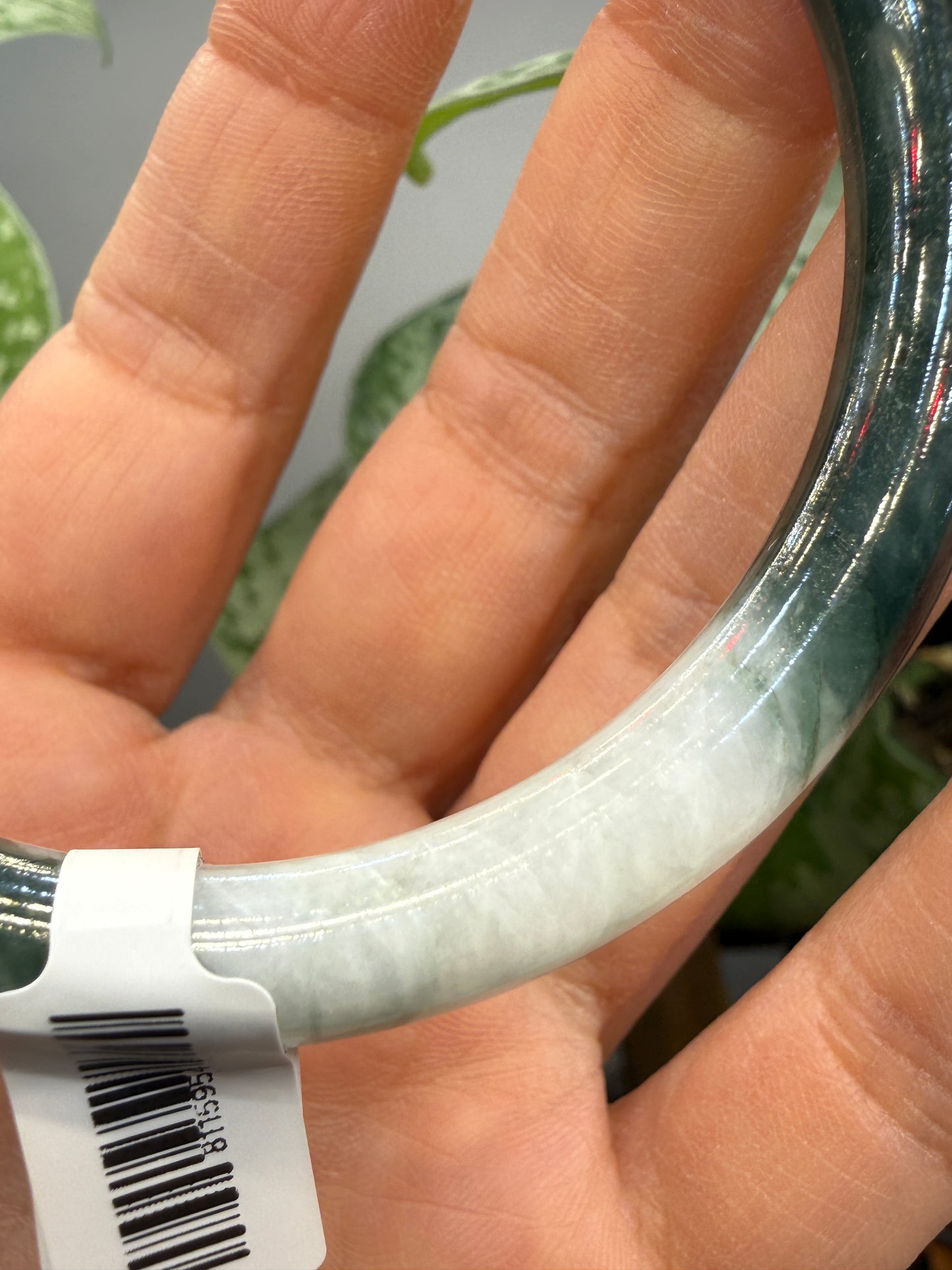 Burmese Jade Bangle – 8mm Wide – 57mm Diameter (Small)